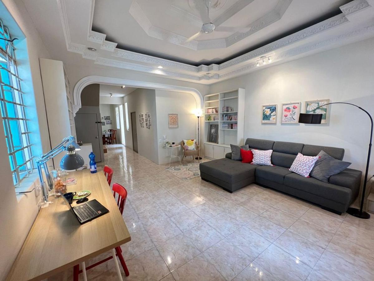 Myroom Georgetown, Off Jalan Burma, Gurney Drive מראה חיצוני תמונה